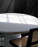 POISE Smooth | Contemporary Minimal Dining Table
